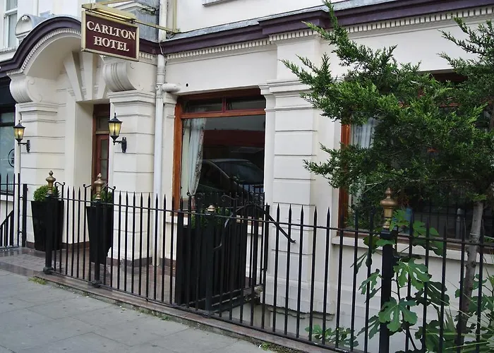 Carlton Hotel